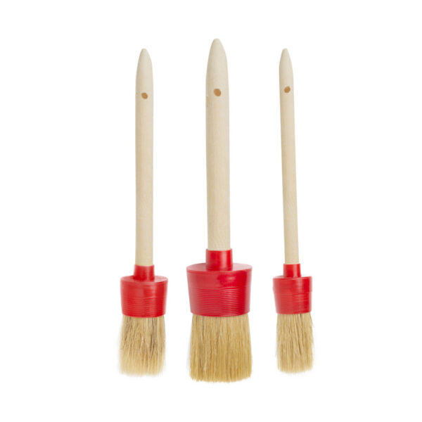 Newcolours Round Brush Set – 3-piece natural bristle brushes with wooden handles, perfect for all painting techniques.